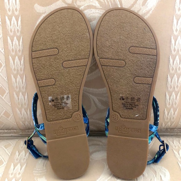 NWT Fergalicious Sunday Blue Floral Sandals SZ 6.5 - Picture 4 of 4